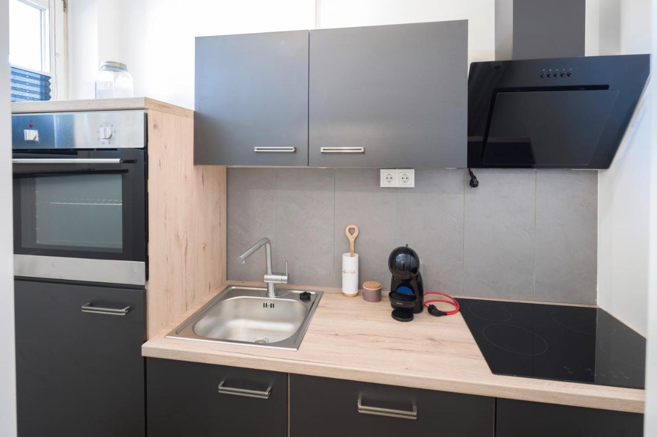 Apartment Im Herzen Von Braunschweig Mit Parkplatz Luaran gambar